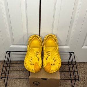 Crocs by Salehe Bembury Unisex M8/W10 Yoke